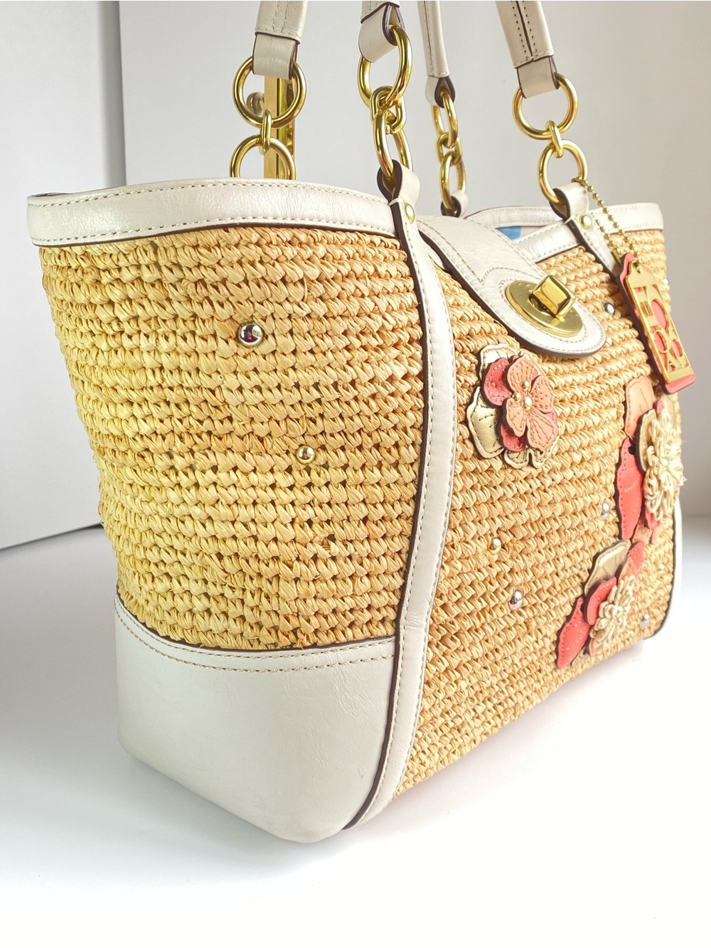 Coach Hamptons Weekend Woven Floral Straw Turnlock Tote - Picture 3 of 16